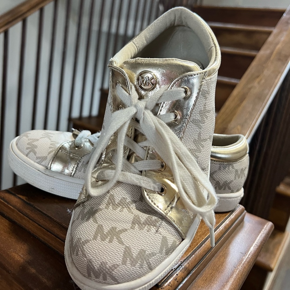 MK Michael Kors sneakers logo gold trim